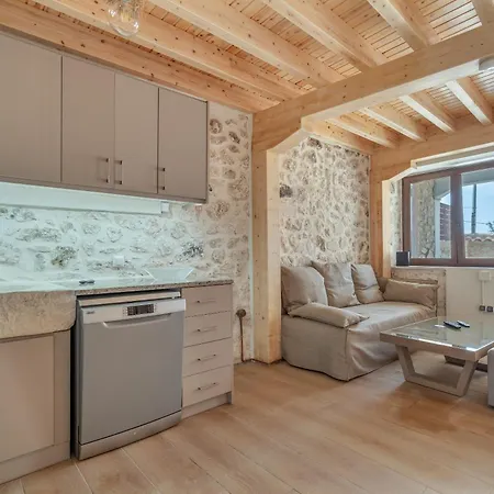 Maniaveta's House 펜션 *