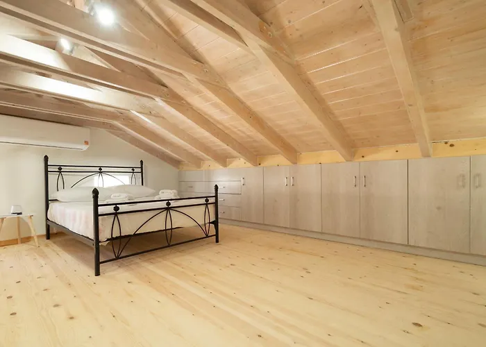 Maniaveta's House * Exanthia