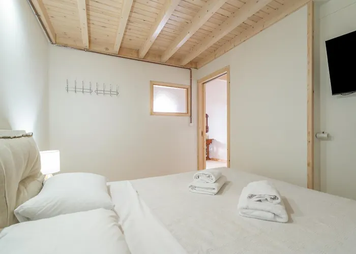 Maniaveta's House Exanthia